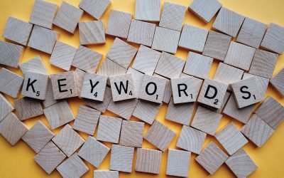 How do I choose the right content and search keywords for my webpage or blog article?