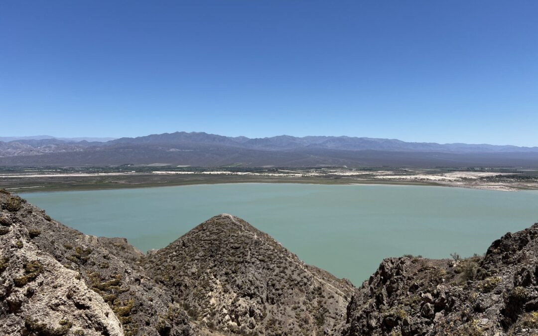 Exploring the Beauty of Cerro Tres Marías: Argentina’s Natural Beauty